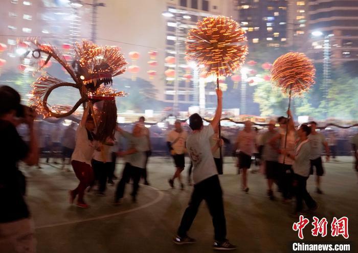 巴黎人充值梭哈